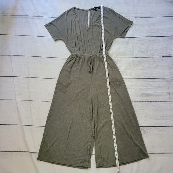 Lulus Size S Melinda Olive Green Short Sleeve Jumpsuit Ribbed Elastic Waist Tie - Picture 8 of 13